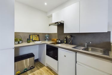 1 bed studio, Stoney Stanton Road, Coventry, CV14FS - Image 1